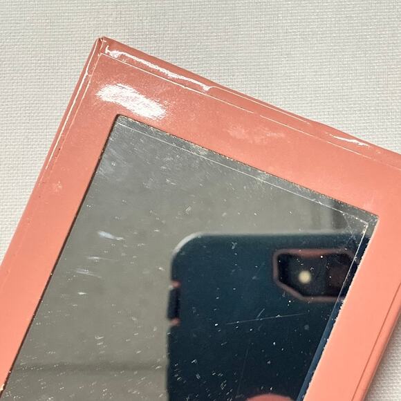 Kylie Jenner KYLIGHTER Pressed Illuminating Powder STRAWBERRY SHORTCAKE - Picture 5 of 5